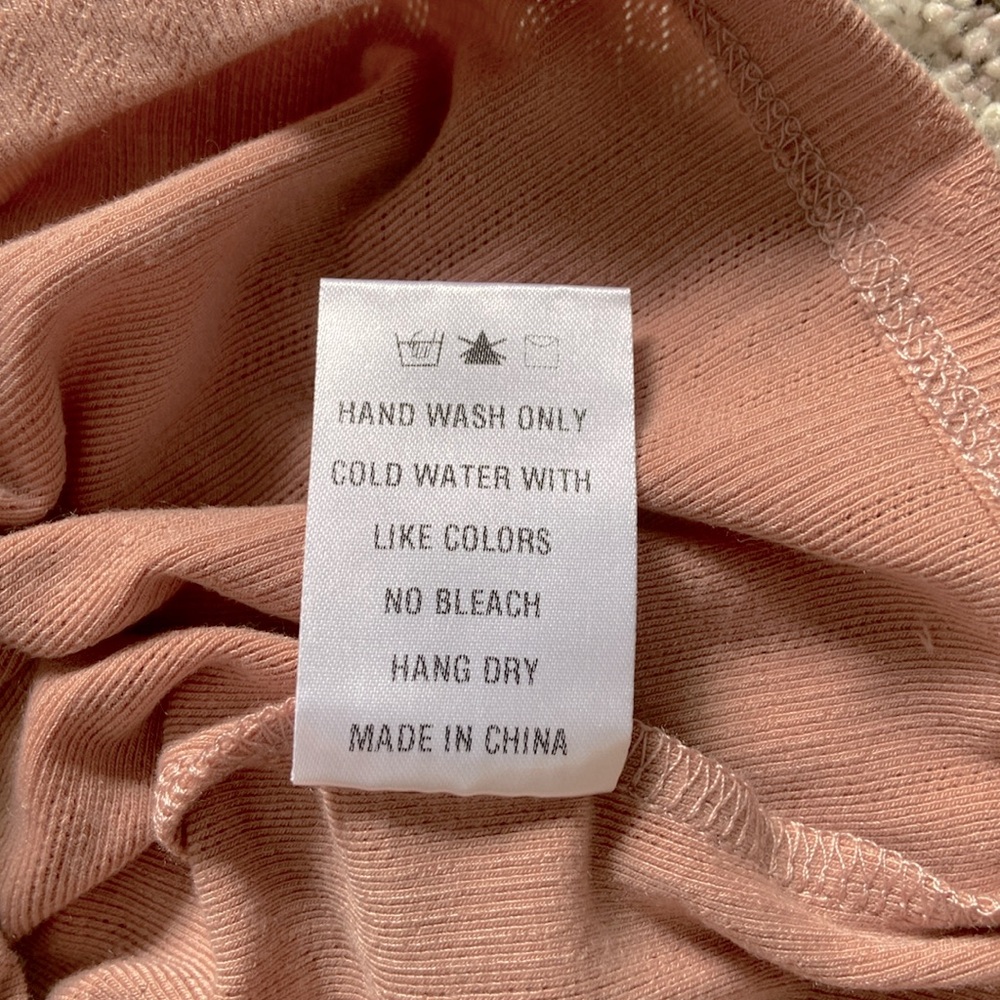Dress Forum • Dusty Rose Pointelle Cropped Tank - Picture 10 of 12